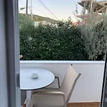 Πανσιόν The Cozy Εξαμίλιο