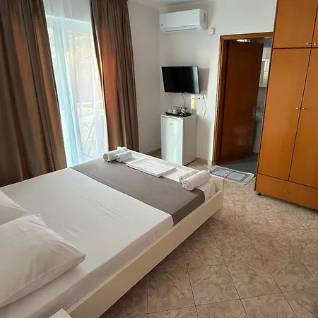 The Cozy 3*